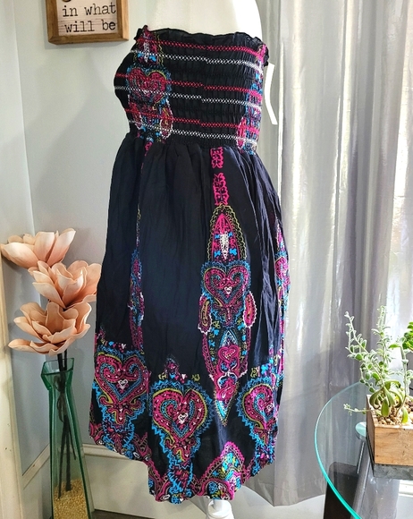 4/$20🆕️Strapless Dress - Picture 3 of 6